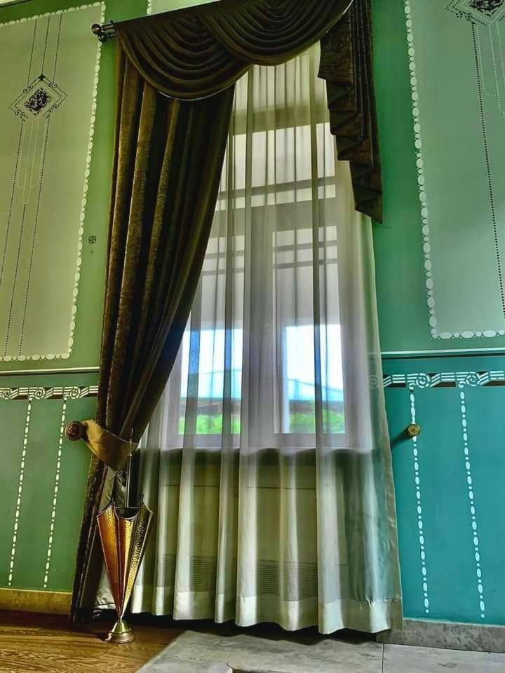 Boutique Hotel Argo Кутаиси Екстериор снимка