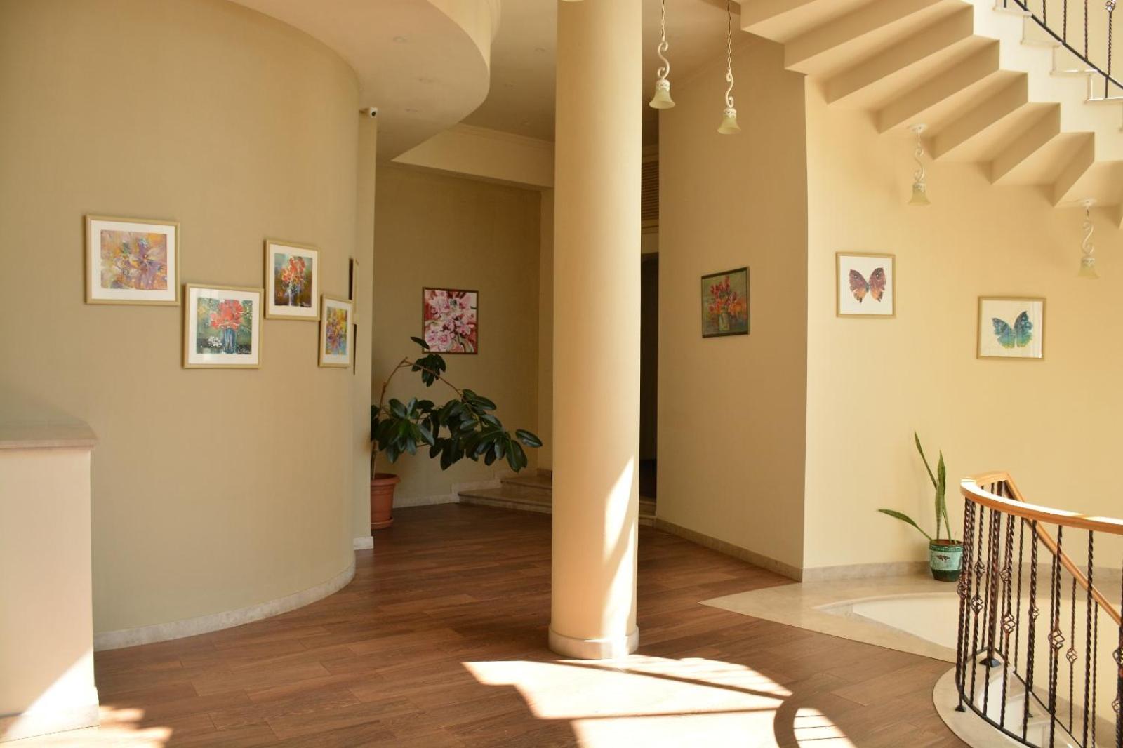 Boutique Hotel Argo Кутаиси Екстериор снимка