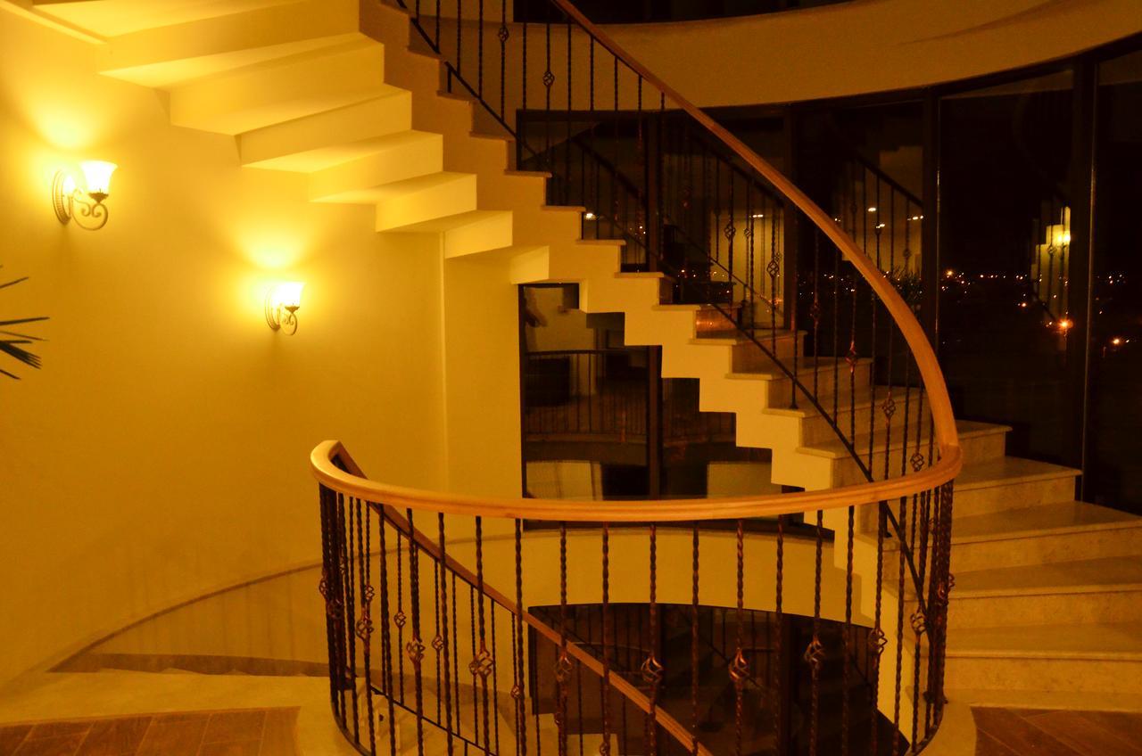 Boutique Hotel Argo Кутаиси Екстериор снимка